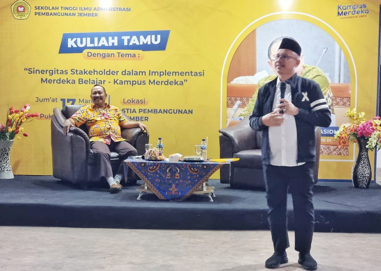 Kuliah Tamu STIA Pembangunan, H Muhammad Nur Purnamasidi: Mahasiswa Harus Kreatif