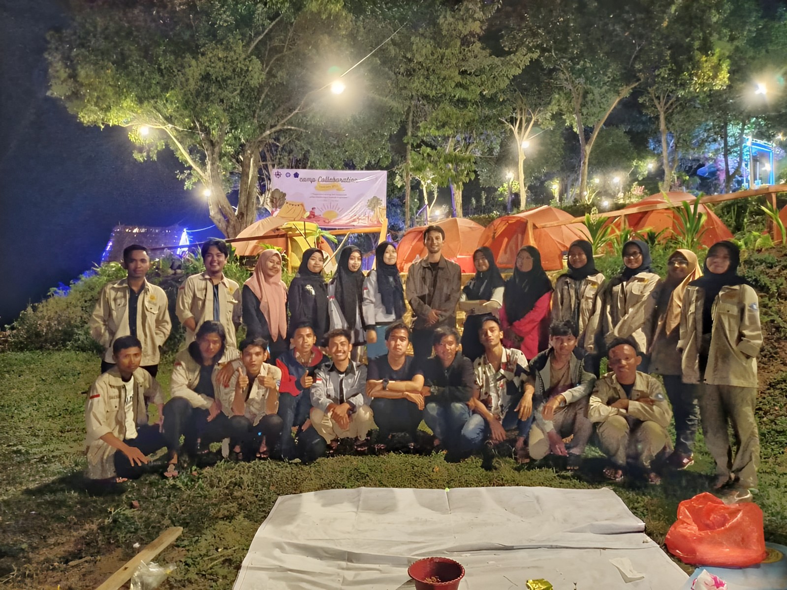 Organisasi Mahasiswa Intra Kampus STIA Pembangunan Jember mengadakan Camp Collaboration